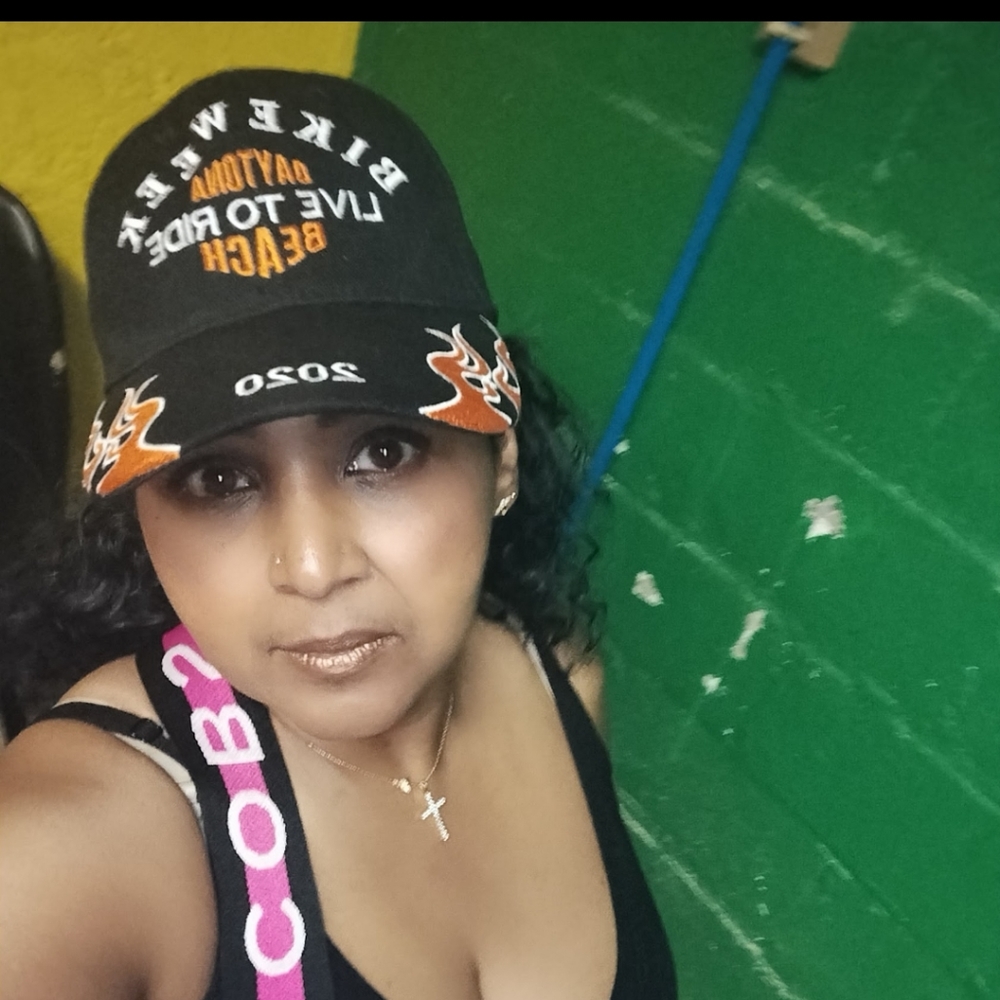 Meet your Posher, Pam meela